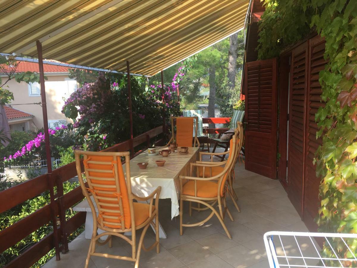 Apartmani Matas Petrcane Exterior foto